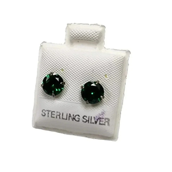 NWOT Sterling Silver Green Cubic Zirconia Stud Earrings Post Back Closure - Picture 1 of 2